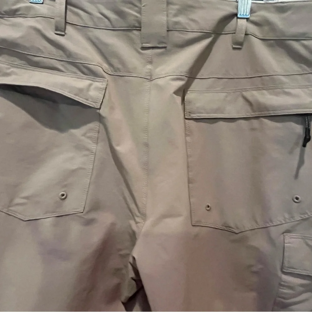 World Wide Sportsman Ultimate Angler Hybrid Cargo Pants